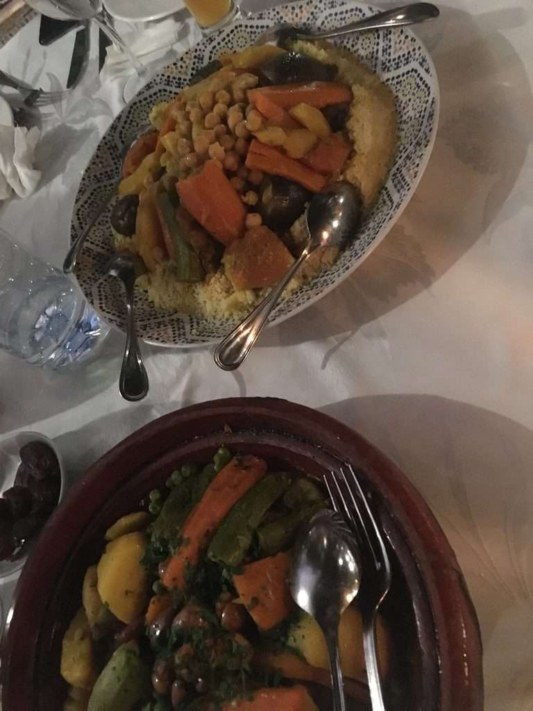 タジンと野菜乗せご飯