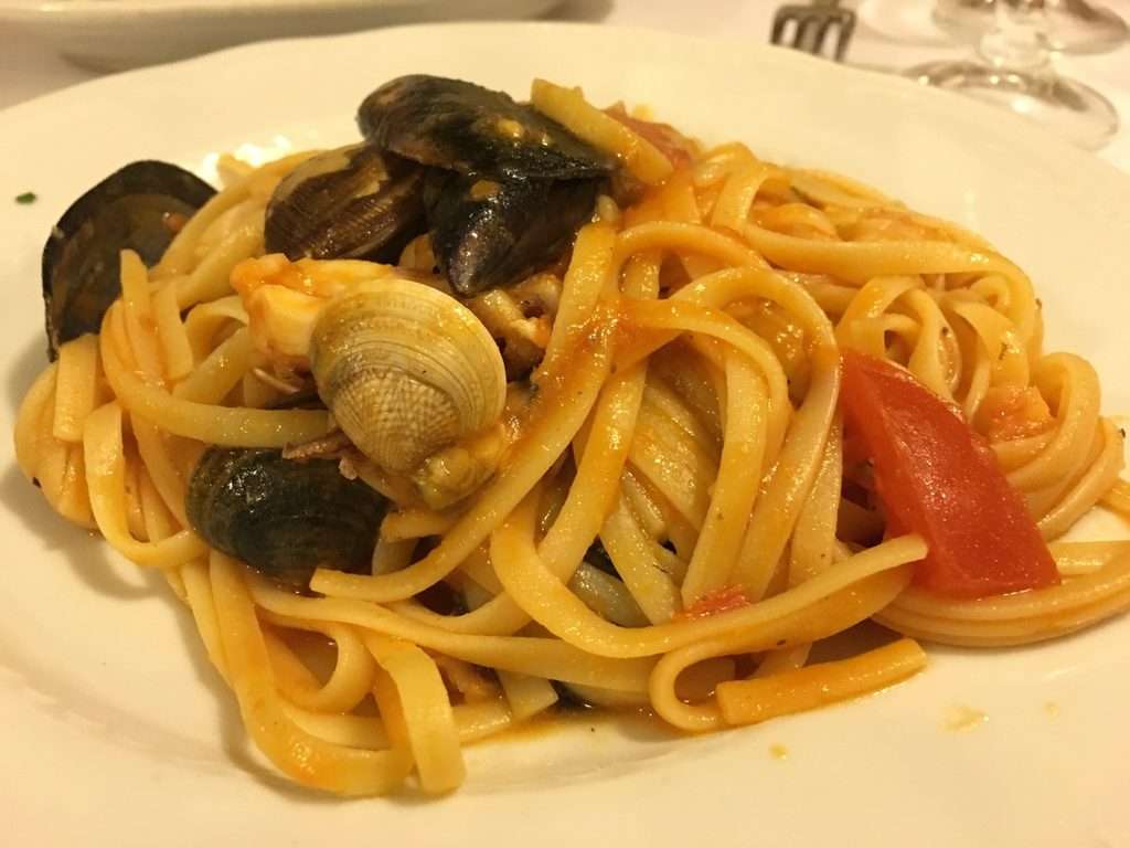 ヴェネツィアのトラットリアで食べた魚介のパスタ